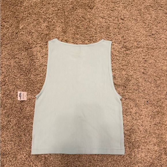 Light Green Cropped Ribbed Tank Top - Picture 2 of 2
